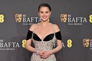 Selena Gomez donijela je dozu starog holivudskog glamura na crveni tepih dodjele nagrada BAFTA