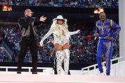 Nastup na Super Bowlu užario stadion i društvene mreže: Mary J. Blige zablistala u efektnom bodiju uz kosu dugačku jedan metar!