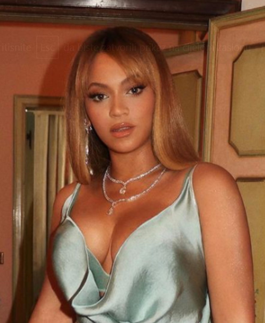 Beyoncé najavila svoj novi brend - proizvodi za njegu kose inspirirani njezinom majkom