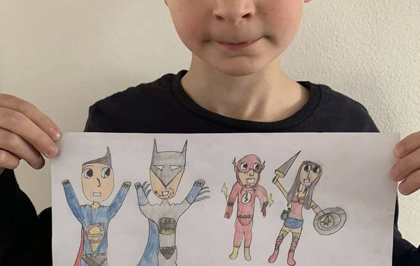 Osmogodišnjak oduševio simpatičnim crtežom; stručnjake iz Stožera nacrtao kao superjunake