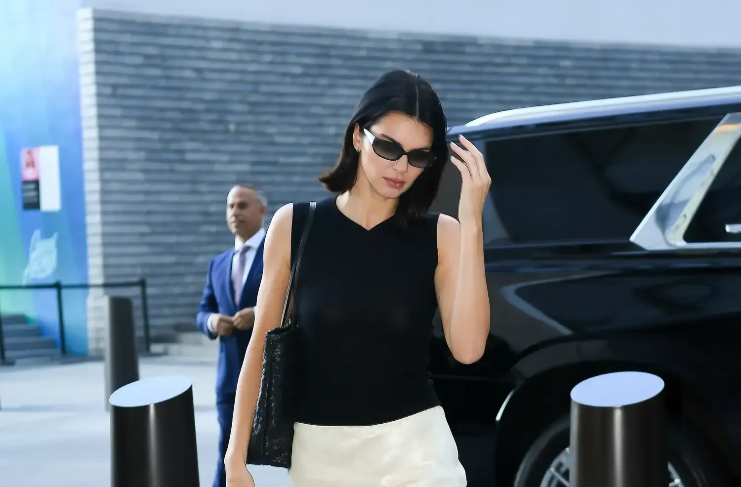 Kendall Jenner zamijenila je duge pramenove s cool kratkim bobom koji je apsolutni hit za hladne dane