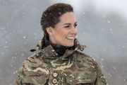 Kate Middleton u izdanju u kojem se nikad ne viđa: Vojnička uniforma za posjet vojnika na poligonu