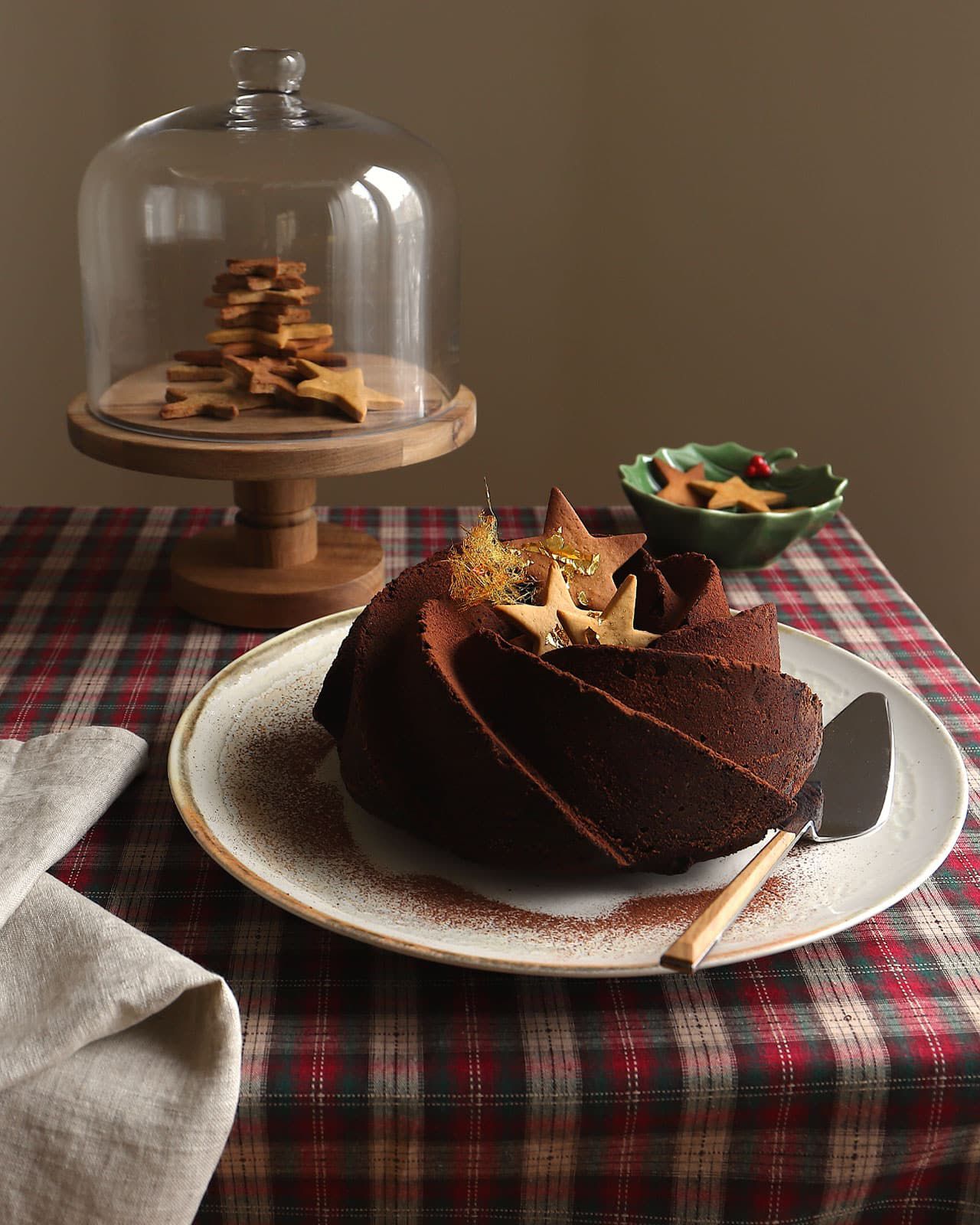 Za ljubitelje kave i čokolade: Napravit malo drugačiji božićni desert, "pikantnu" tortu za koju će se tražiti šnita više