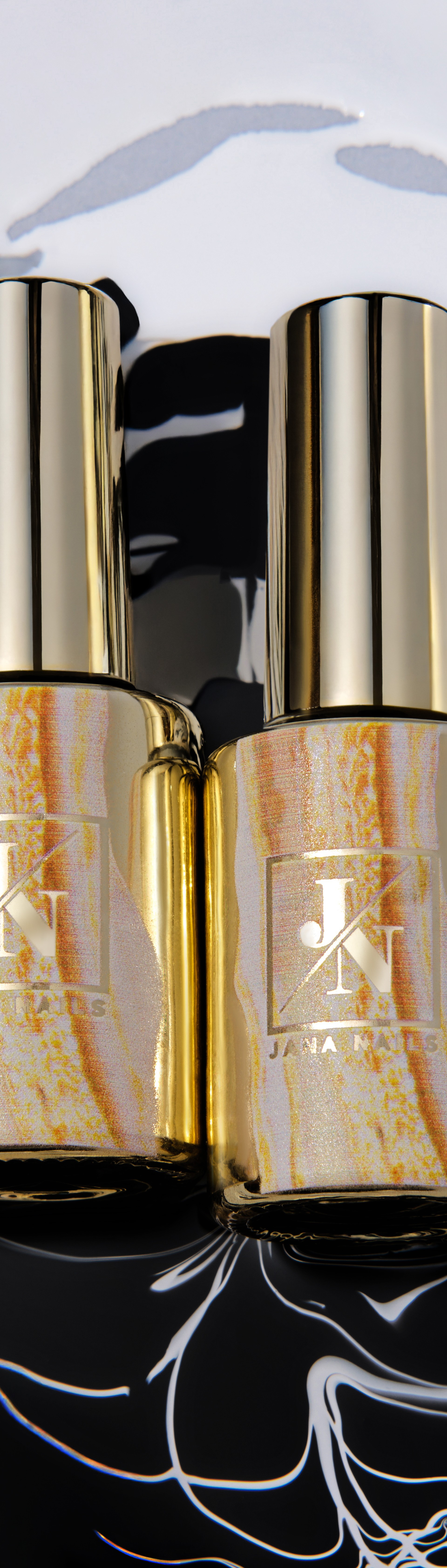 Zone Ultra White & Ultra Black – Snaga čistih tonova u J.-Laque svijetu