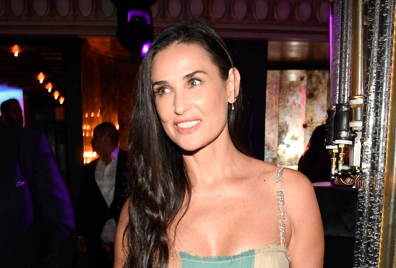 Demi Moore blista u odijelu koje bi se rijetko tko usudio nositi