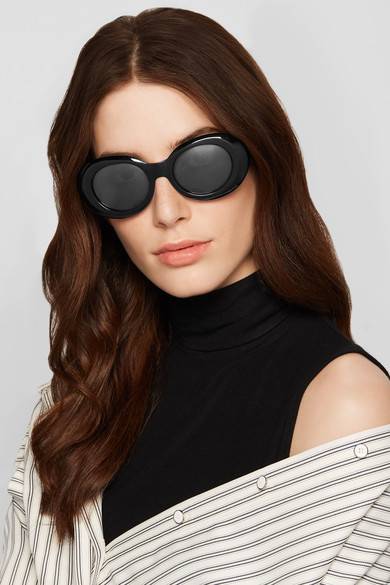 Hoćete li nositi naočale koje proslavila Audrey Hepburn?