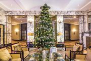 U Esplanadi traje prava božićna čarolija: Zavirite u bajkovito uređen hotel koji priča jedinstvenu blagdansku priču