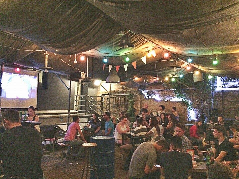 U prolazu: Swanky Mint