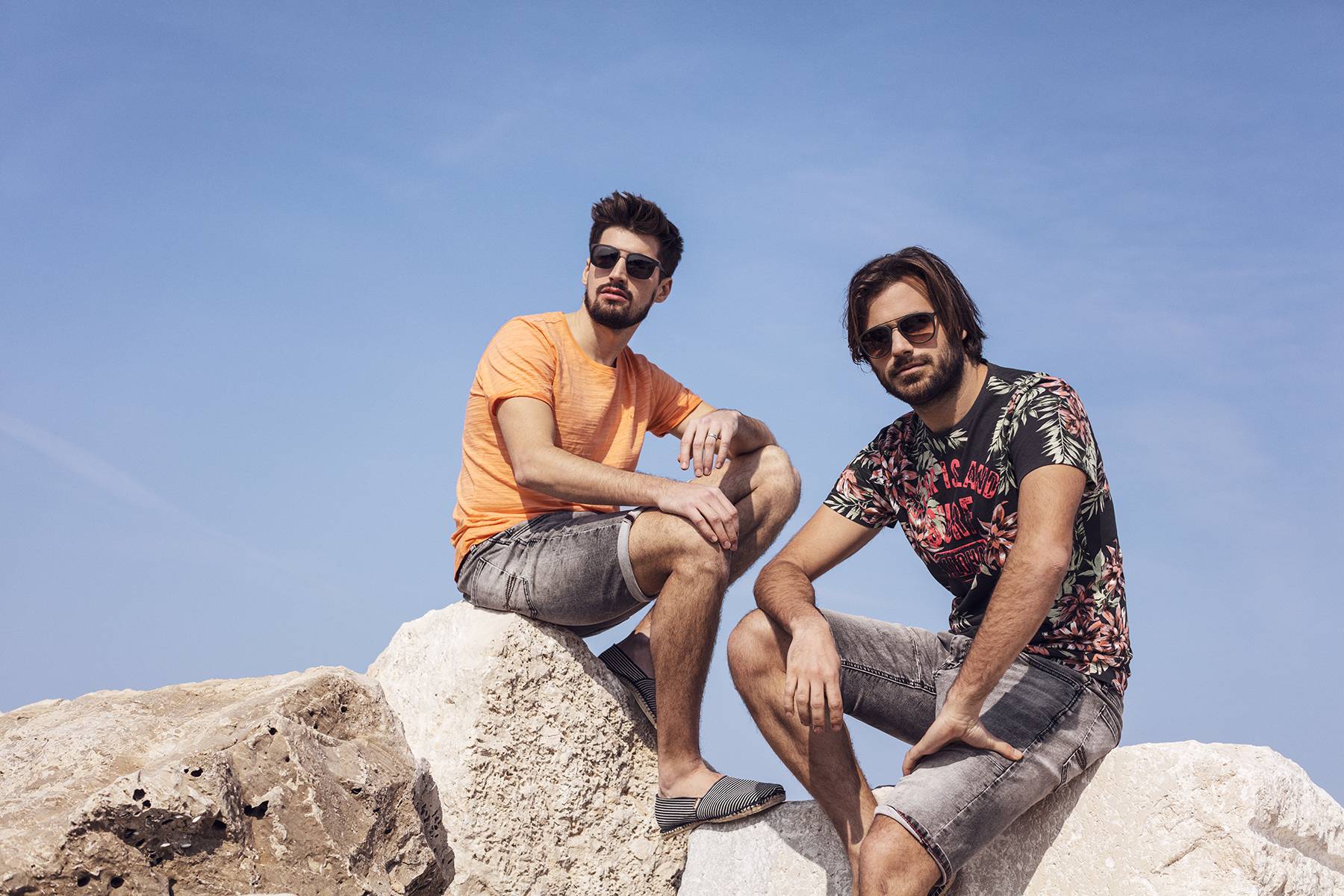 2Cellos pozornicu zamijenili plažom u novoj kampanji za s.Oliver