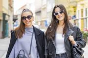 Zgodne prijateljice prošetale u matching kombinacijama: 'Za svaki dan se ne dogovaramo, imamo sličan stil!'