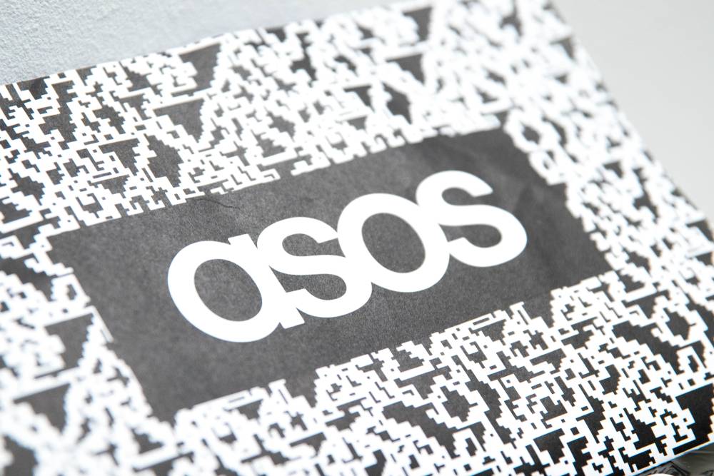 Asos je uveo novu opciju prilikom povratka robe; sada možete besplatno pratiti paket