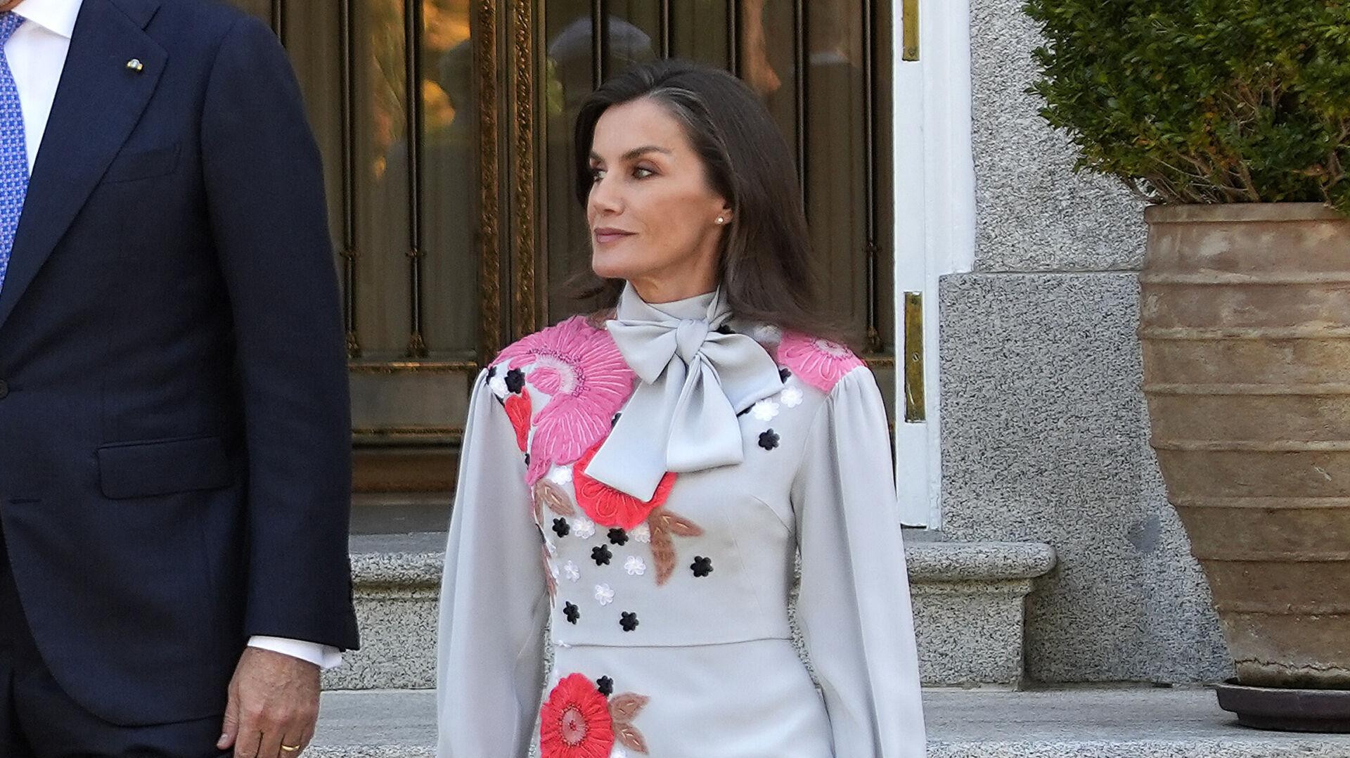 Kraljica Letizia ponovno očarala u svojoj legendarnoj Pertegaz haljini - savršen spoj klasike i suvremenosti