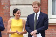 Meghan Markle iznenadila izborom: Umjesto klasičnih neutralnih nijansi odabrala je svoju omiljenu ljetnu boju