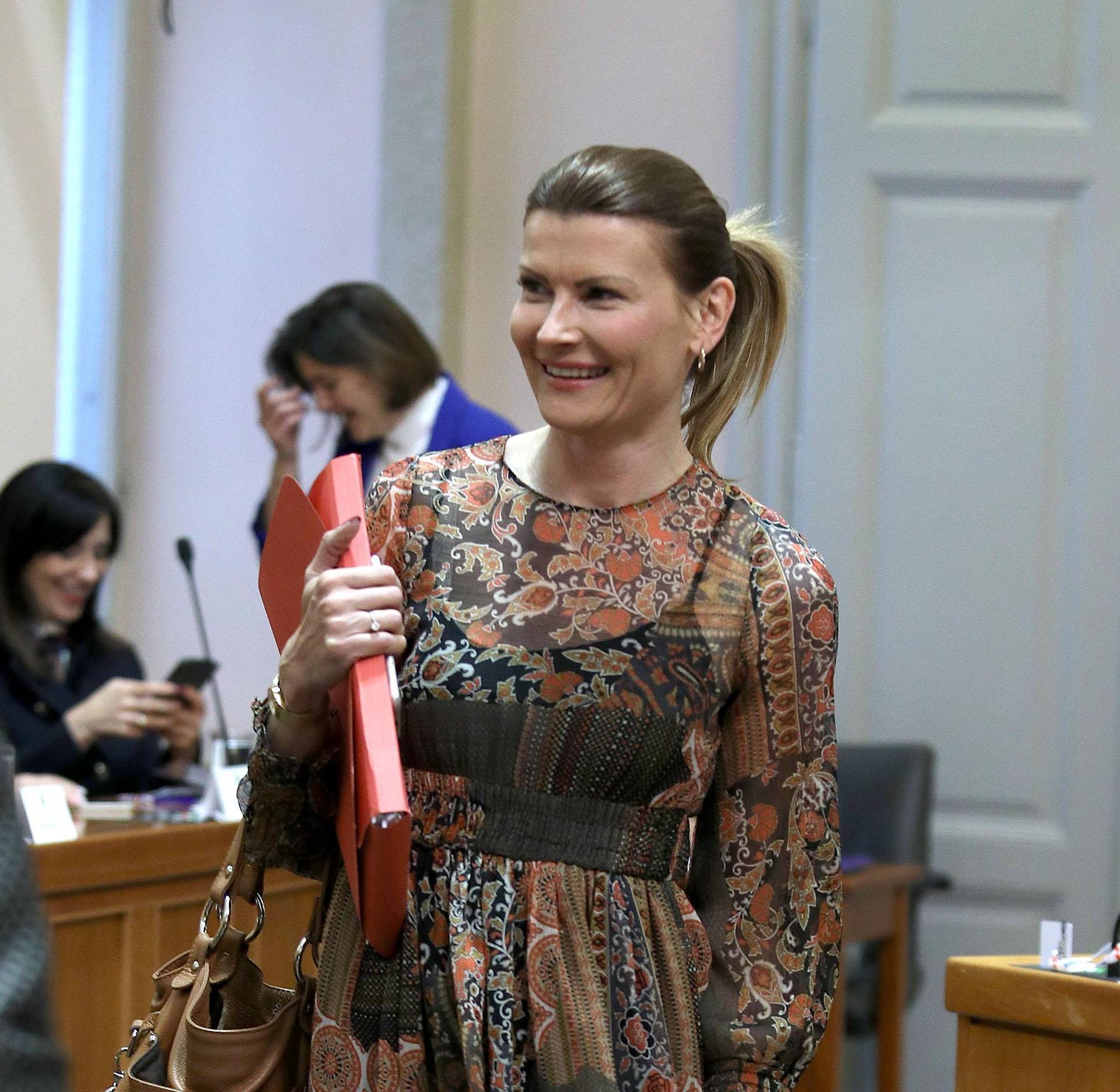 Saborska zastupnica Sabina Glasovac osvježila radni dan divnom haljinom