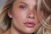 Mliječna kiselina hit je u beauty svijetu: Dermatološki favorit koji briše sivilo s kože i vraća joj sjaj