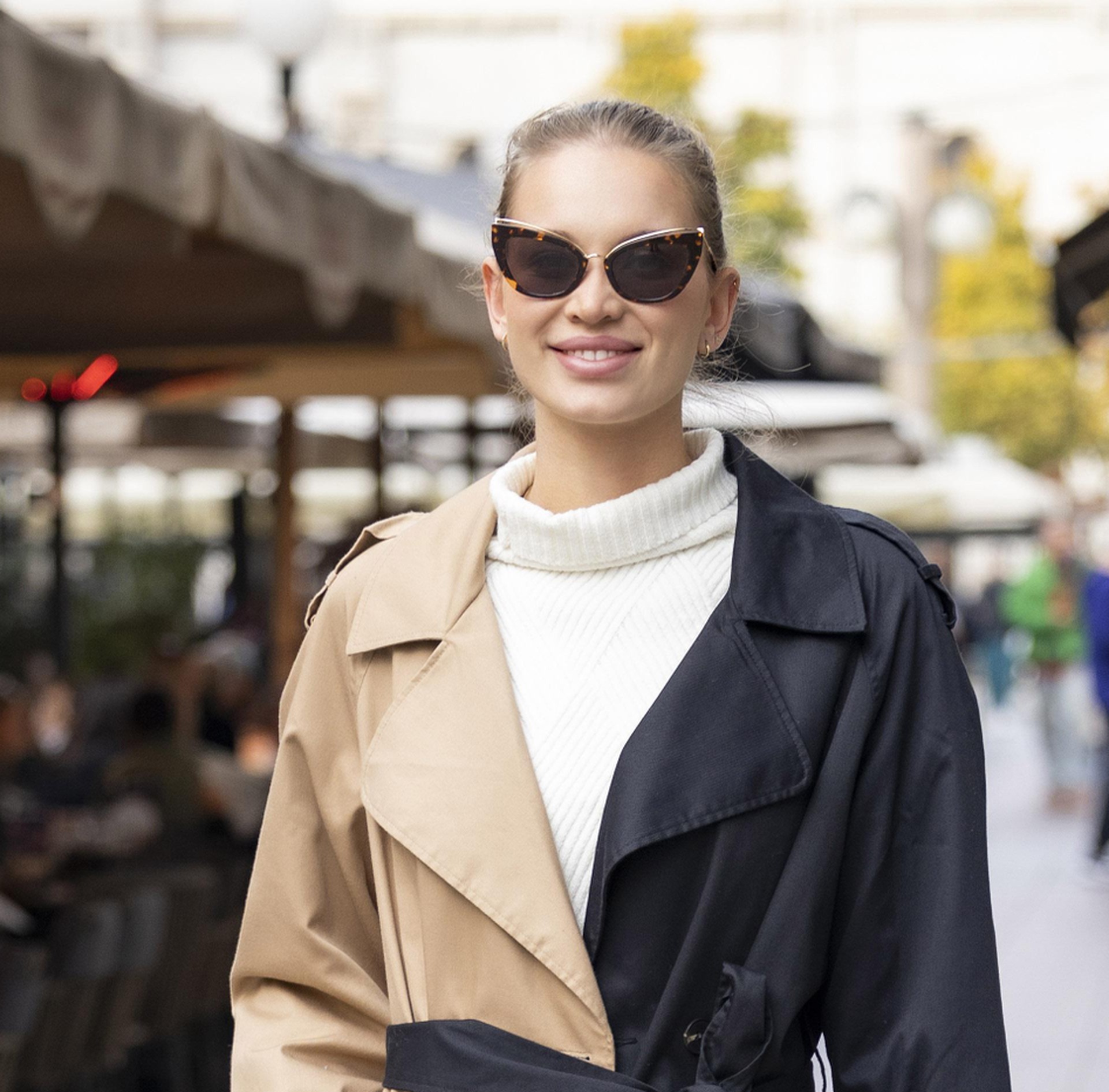 Baloner kakav nosi pravi je odmak od klasike, a odlično izgleda uz kultnu torbu i cipele koje su jesenski hit