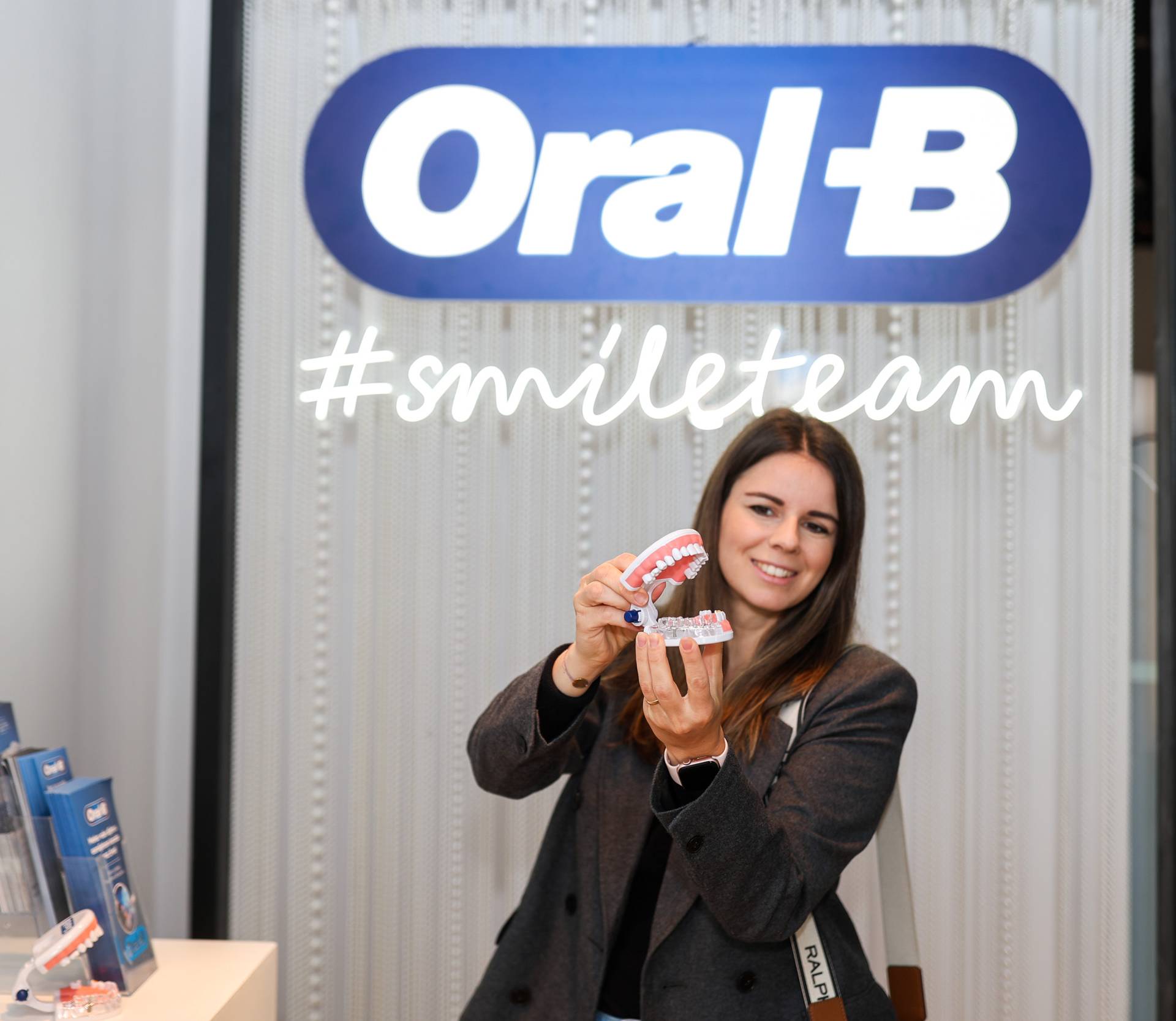 Nova era dentalne higijene – stigla je Oral-B iO2 električna četkica za zube