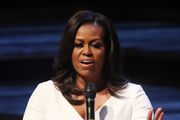 Fotografija Michelle Obame u šljokičastim čizmama zapalila je komentare na društvenim mrežama