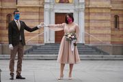 Ljubav u doba korone: Što se događa sa svim zakazanim vjenčanjima i koji se noviteti uvode?