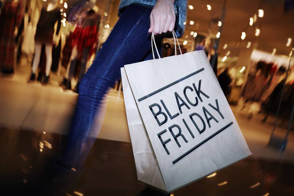 U nekim dućanima već su počela sniženja za Black Friday, evo što nude high street brendovi