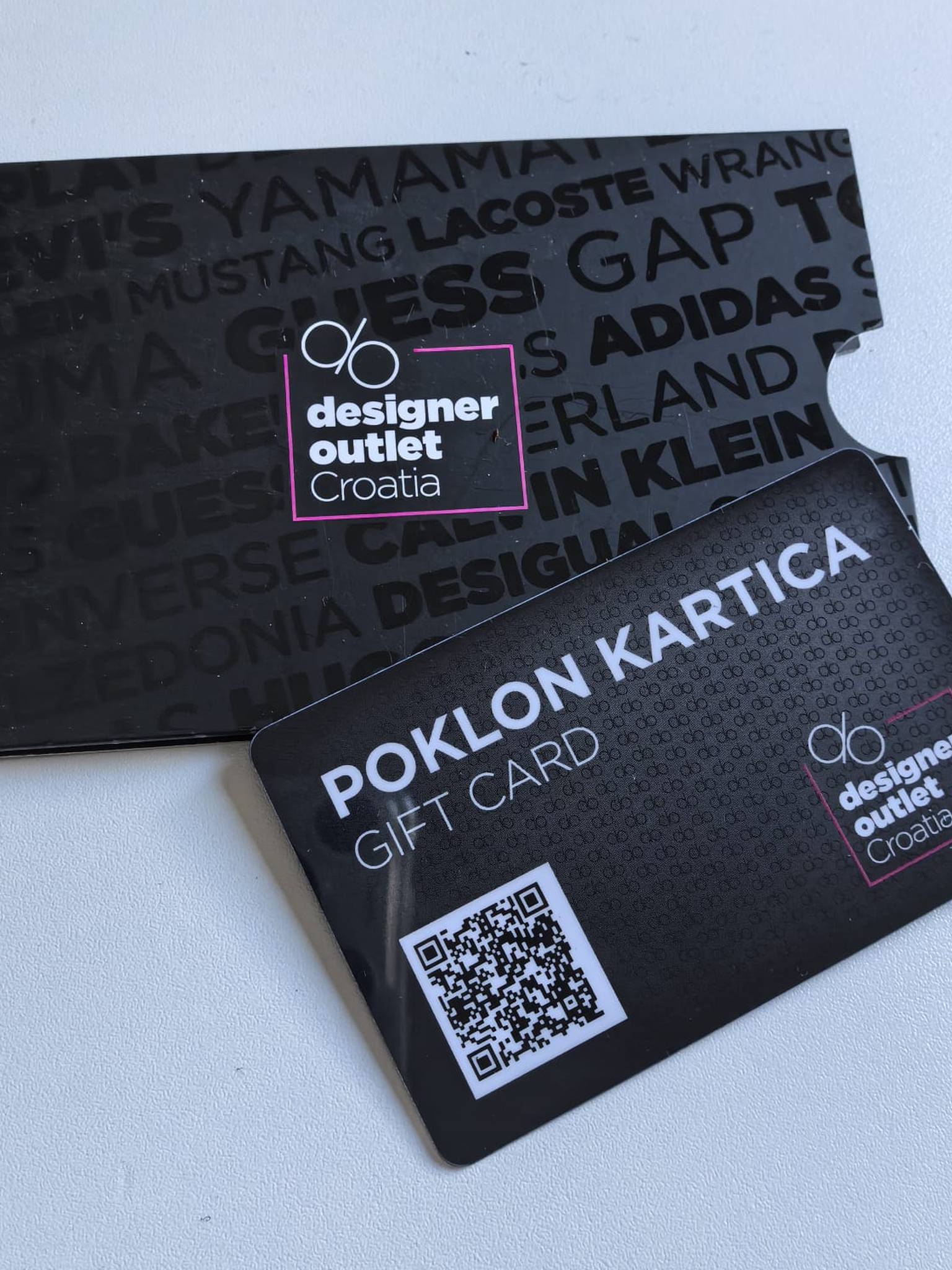 Osvoji poklon karticu od 100 eura za shopping u Designer Outletu Croatia!