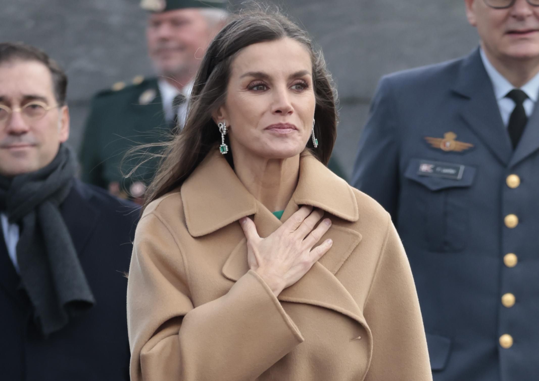 Nikad ne izlazi iz mode: Ako kupujete novi kaput, razmislite o ovom kakvog nosi kraljica Letizia