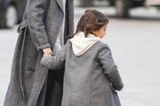 Najslađi stylish duo: Mama i kćer u istim jesenskim kombinacijama