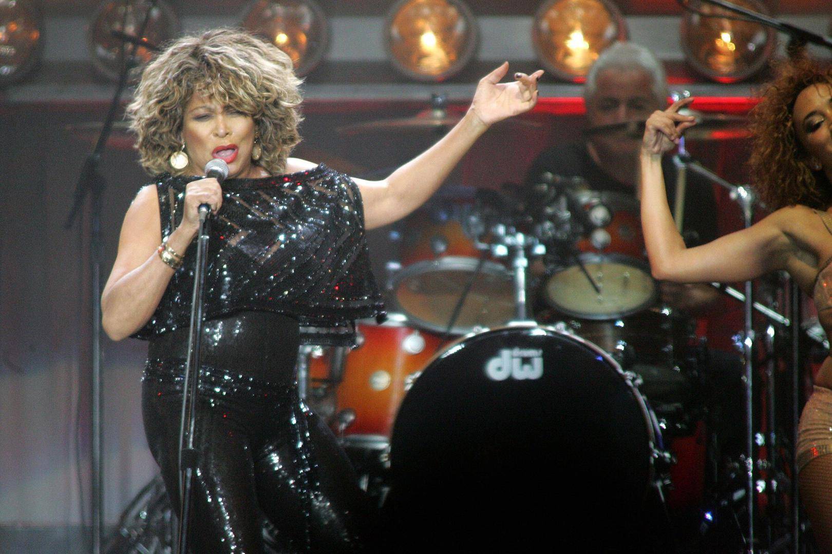 Tina Turner: modna i glazbena legenda koja je promijenila pravila igre