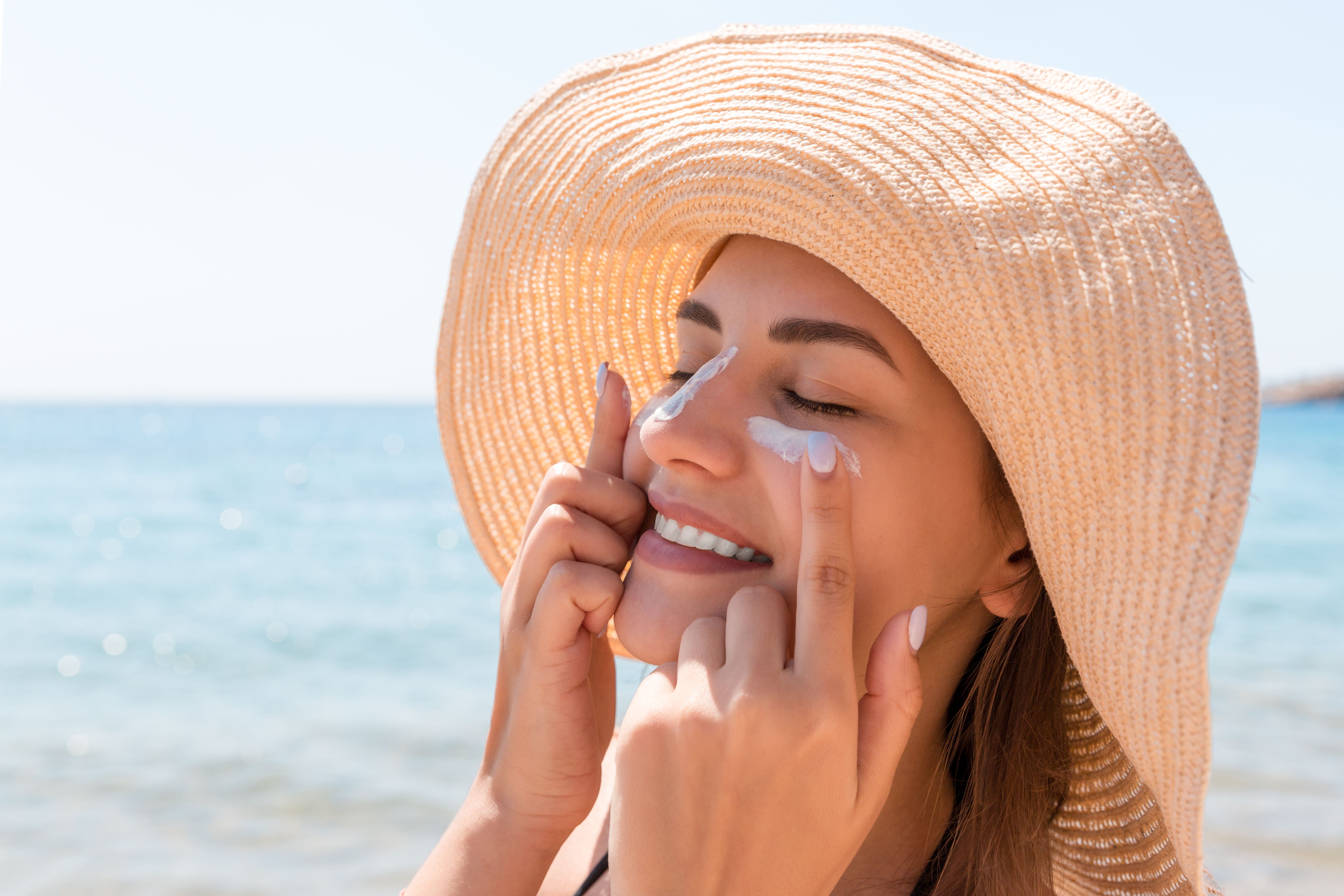 Na jedno mjesto izdvojili smo 15 najboljih krema za sunčanje za masnu kožu koje ne začepljuju pore