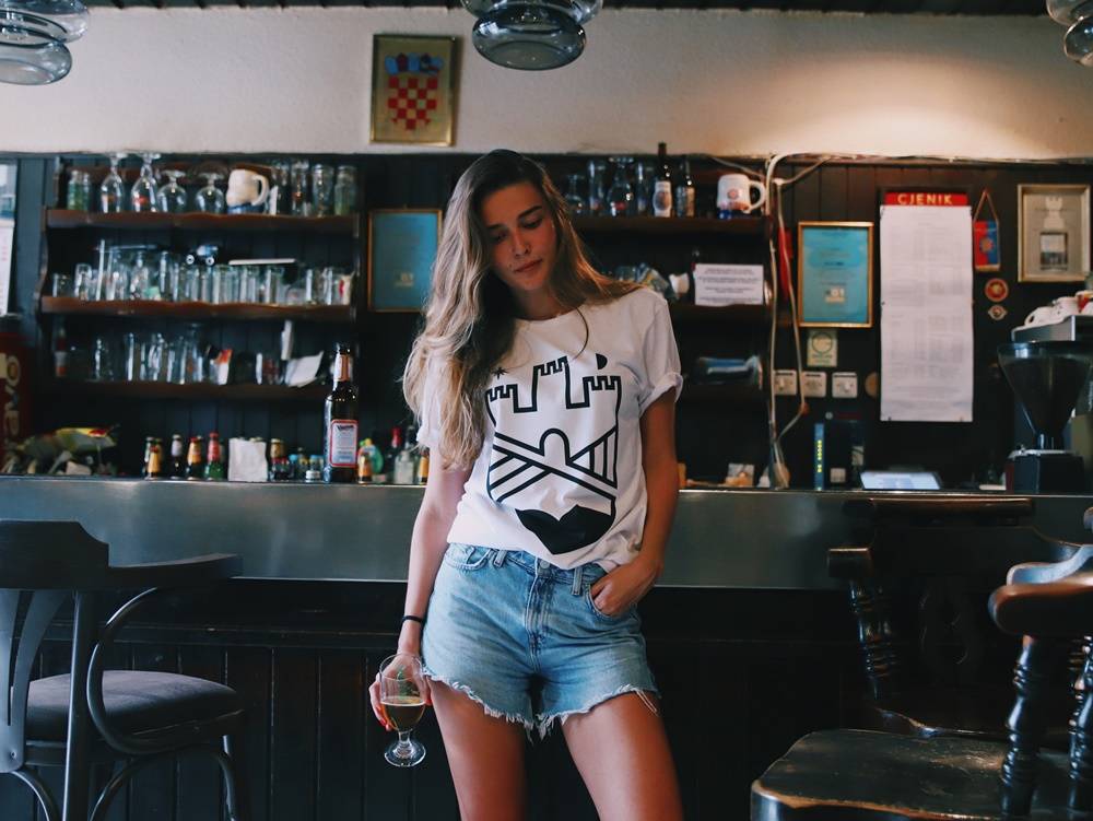 Od danas moguće online prednaručiti ljetnu kolekciju hrvatskog streetwear branda koji prepoznajte ljudske potrebe