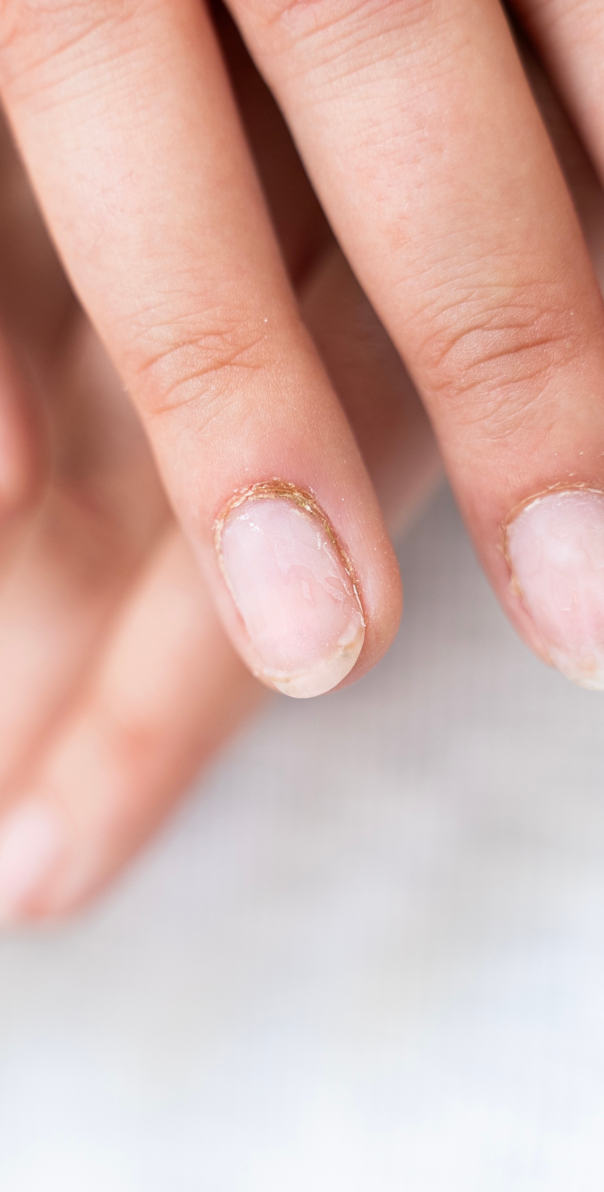 Spas za vaše nokte: Vodič za preživljavanje zime bez listanja i pucanja