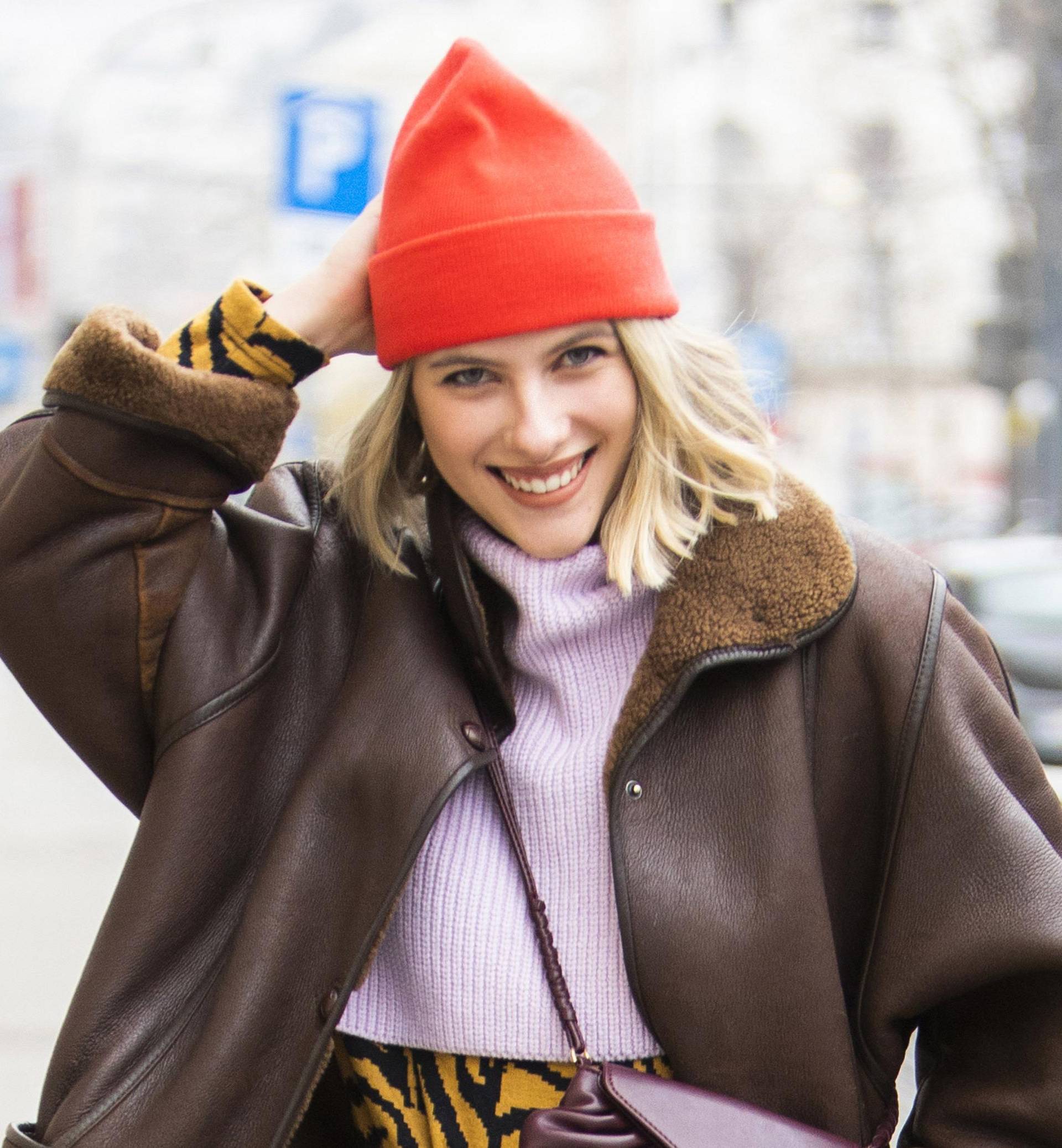 Robusne čizme kakve nosi marketing menadžerica najtrendi su model ove zime; cure ih jednostavno obožavaju!