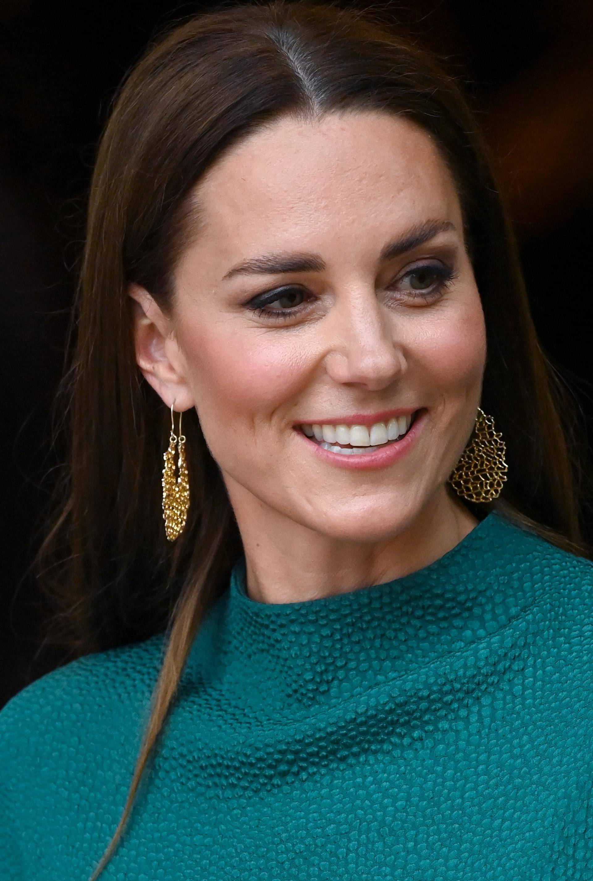 Neka stajling Kate Middleton posluži kao inspiracija ako ste gošća na proljetnom vjenčanju