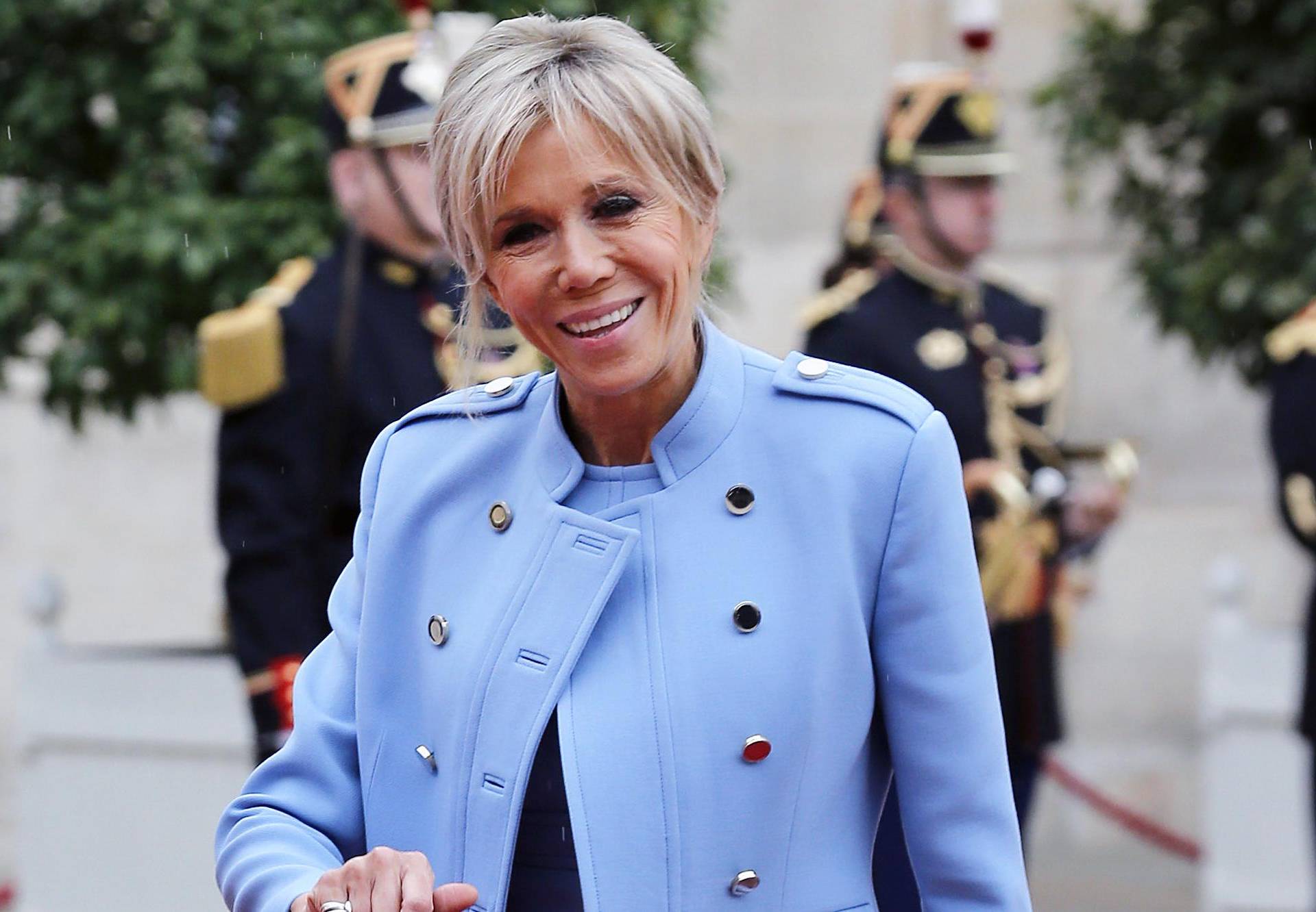 I dalje mladenački: Brigitte Macron u kombinaciji u kojoj je nismo navikli viđati 