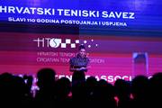 Mili Horvat crna haljina pristaje kao salivena: Zablistala je u modelu koji se ističe upečatljivim detaljima