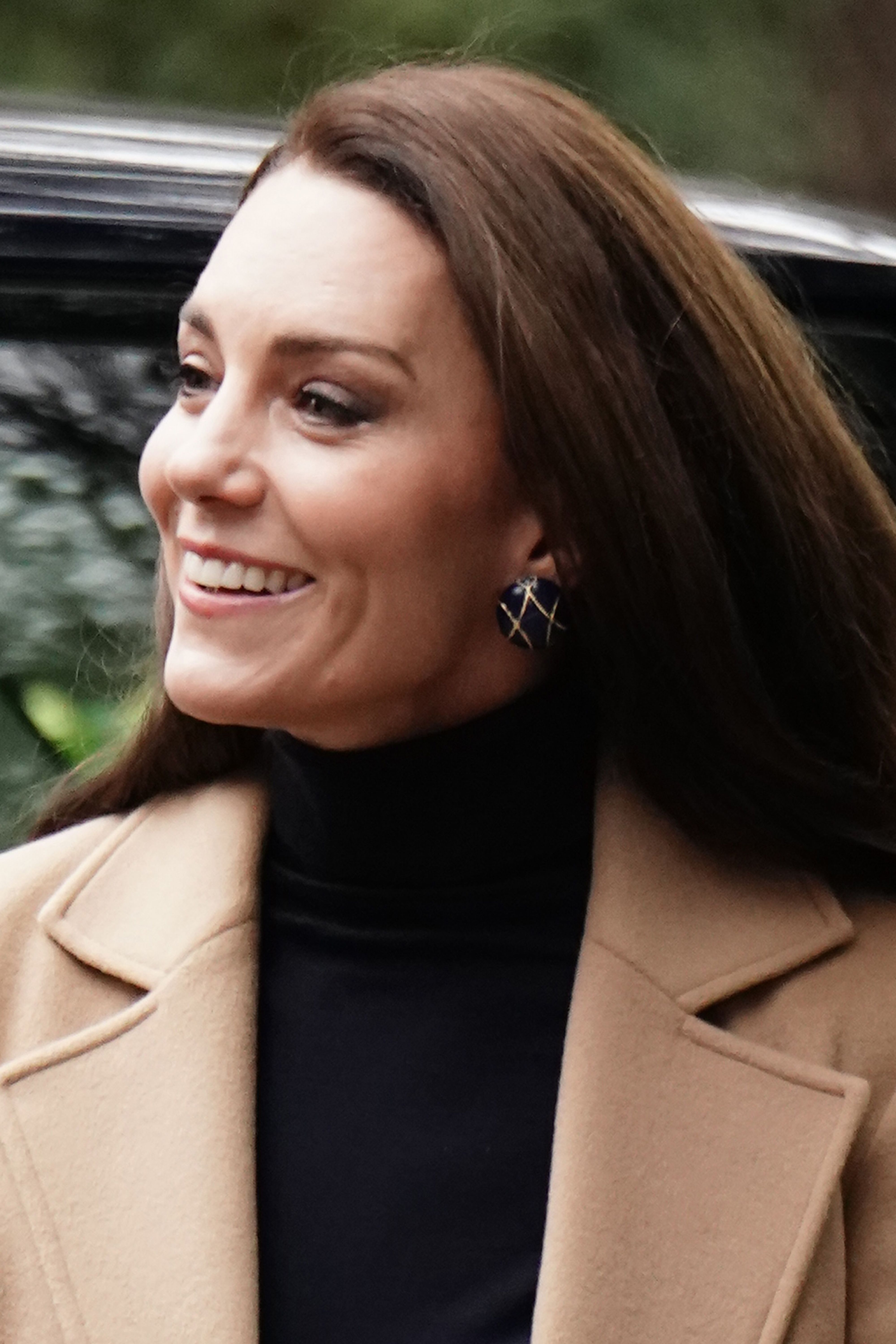 Kate Middleton isfurala torbicu koja 'izlazi iz mode'; evo kako ju je kombinirala