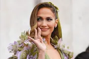 Manikura koju je odobrila i Jennifer Lopez savršena je za jesen i prijelazno razdoblje