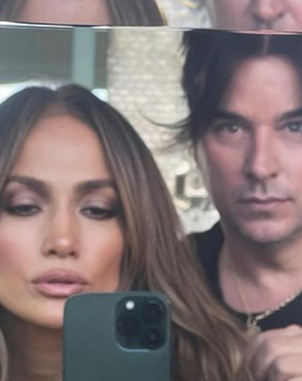 Jennifer Lopez ima novu frizuru, a nakon desetljeća iste, boja posebno začudila mnoge