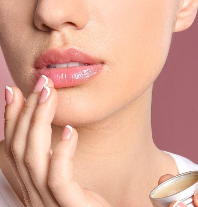 Spas za ispucale usne: Napravite sami balzam od 3 sastojka koji liječi i štiti bolje od kupovnog