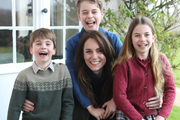 Kate Middleton objavila prvu fotografiju nakon operacije: Slikao ju je princ William uz njihovo troje djece