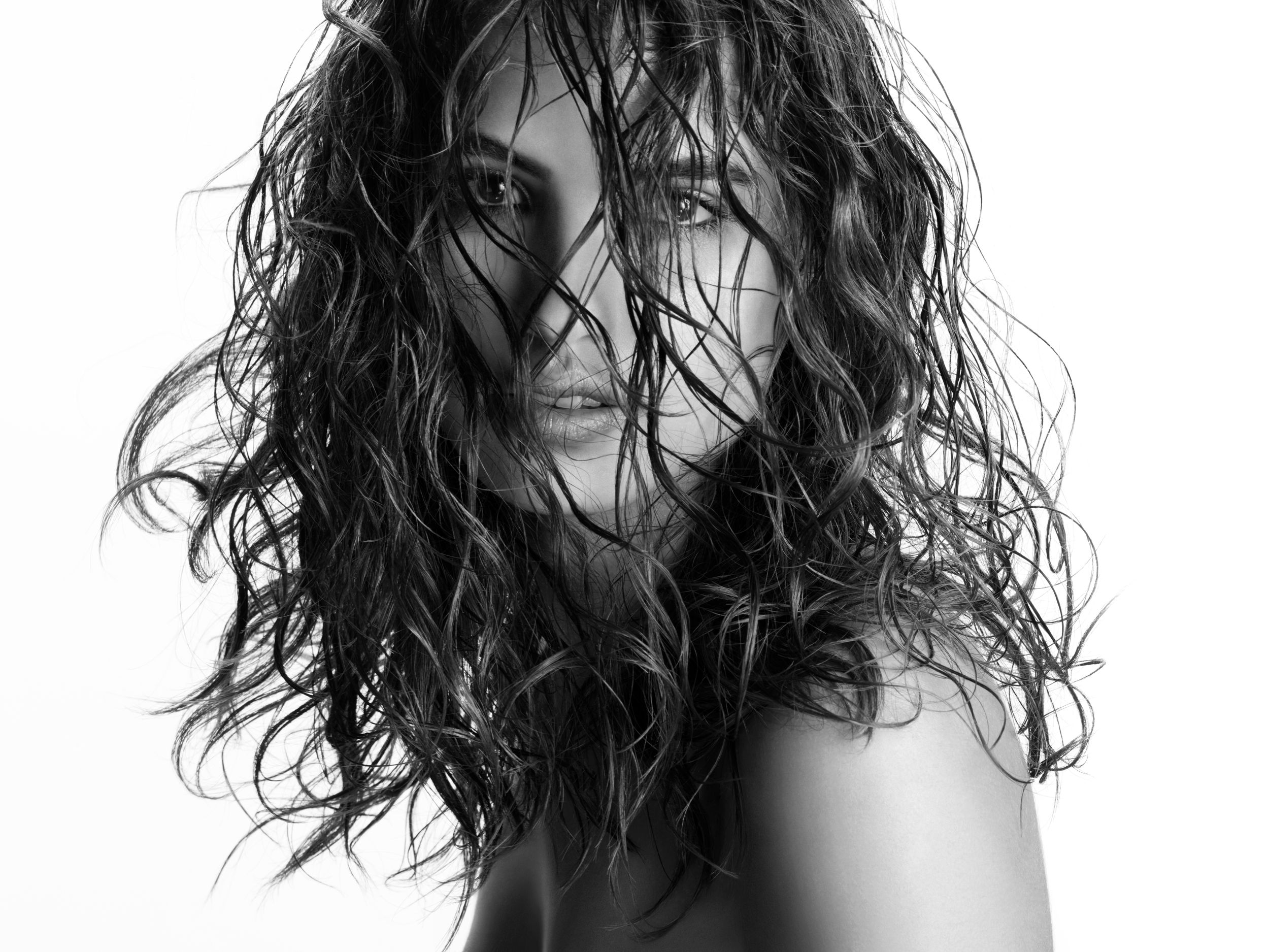 Stilovi Leonor Greyl kroz desetljeća: Glamurozne i prirodno lijepe kose