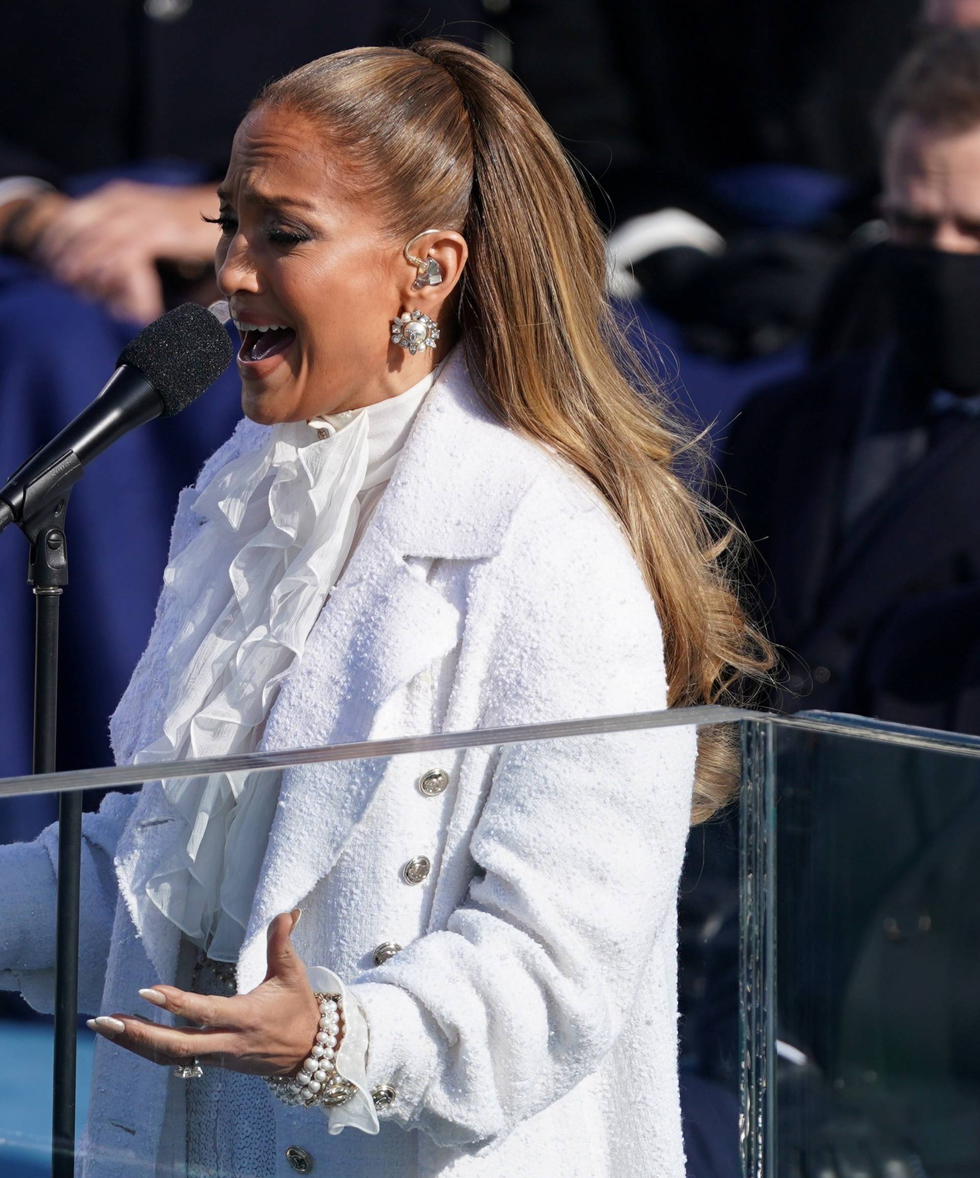 U bijelom od glave do pete Jennifer Lopez nastupila na inauguraciji Joea Bidena