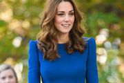 Reciklirana odjeća, jarke boje i torbice s ručkom - Kate Middleton stilom sve više podsjeća na kraljicu Elizabetu II!